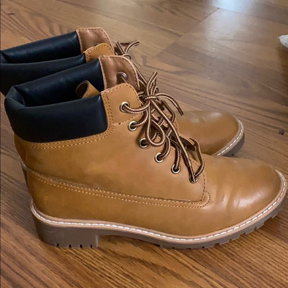 Woman’s boots